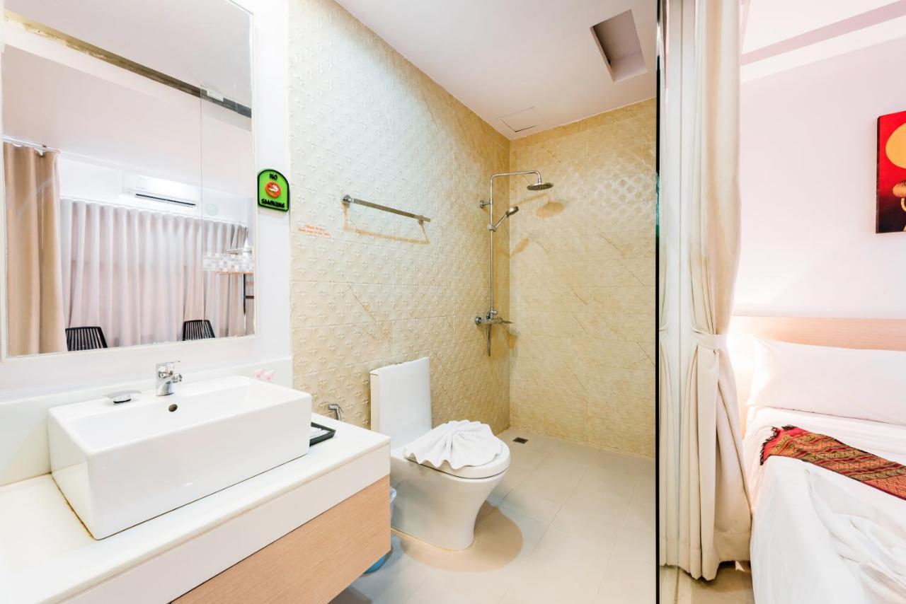 My Hotel Phuket Patong Екстер'єр фото